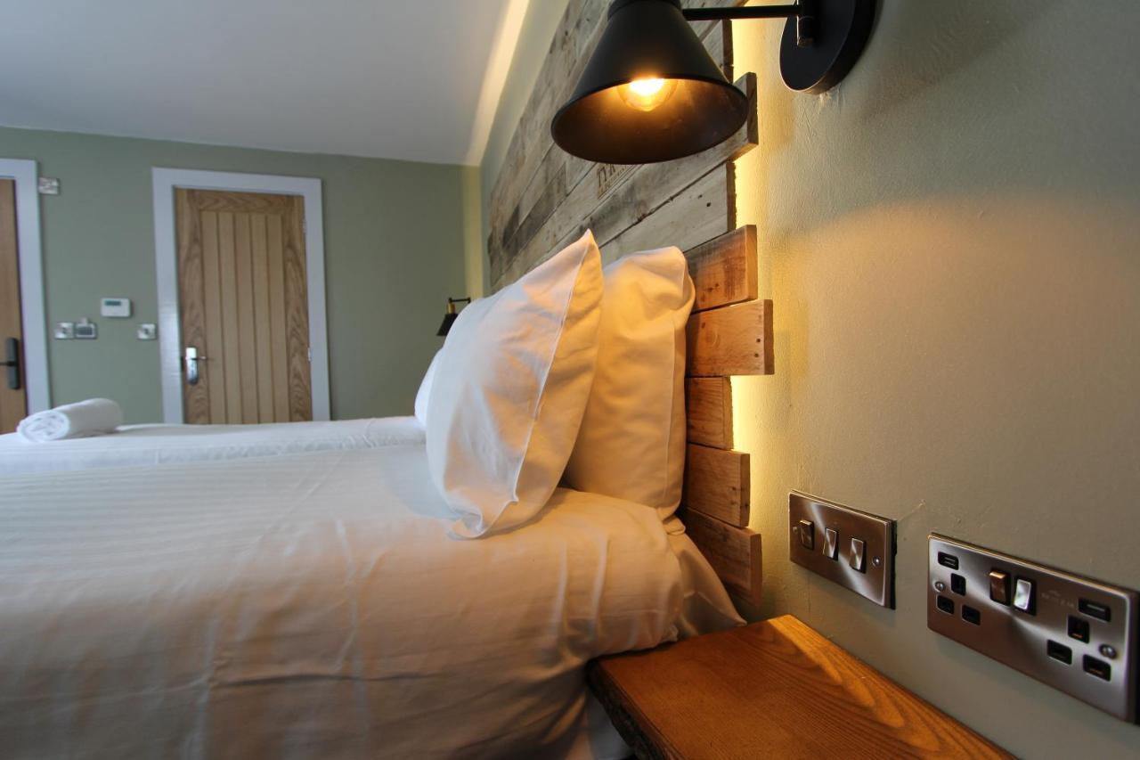 Tyr Winch Hotel Cardiff Buitenkant foto