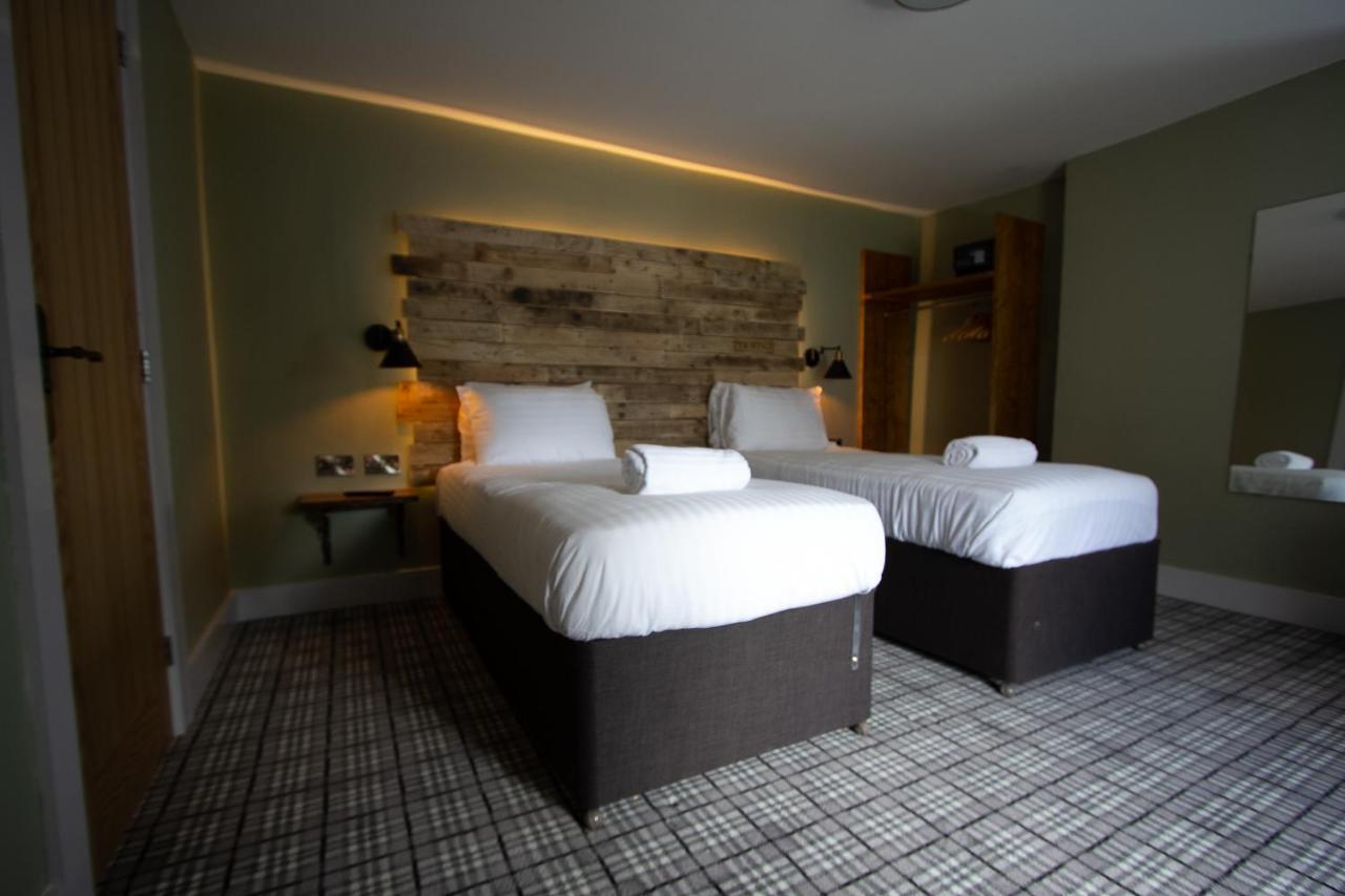 Tyr Winch Hotel Cardiff Buitenkant foto